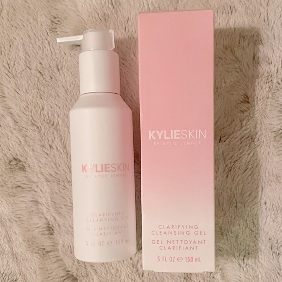 Kylie Skin Clarifying Cleansing Gel - Picture 1 of 9